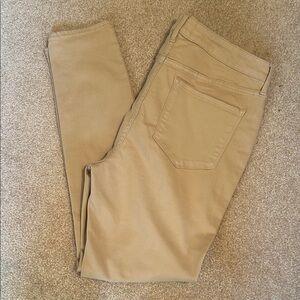 Old Navy Rockstar Super Skinny High Rise Jeans.